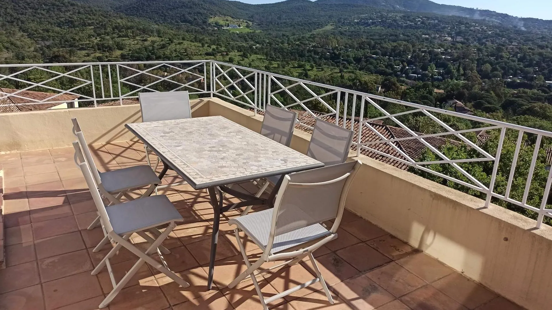 Les Restanques, Bastides Vue Golfe Saint Tropez Apartment Grimaud 0*,